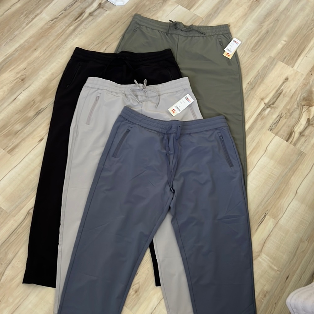 Lot of FOUR size Large joggers from 32 Degrees!